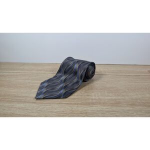 Van Heusen 100% Silk Tie Blue Gray Wavy Stripes Men’s Neck Tie Classic 3.5”